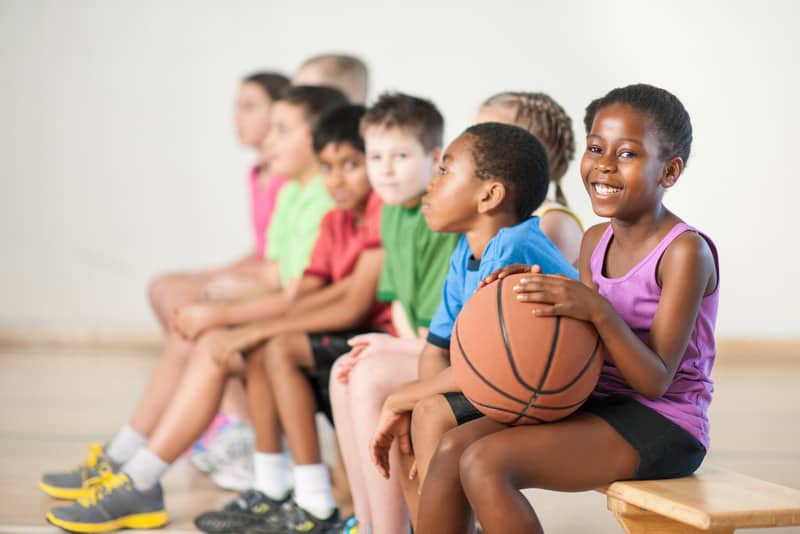 How Youth Sports Organizations Can Utilize Modern Technology for Fundraising 